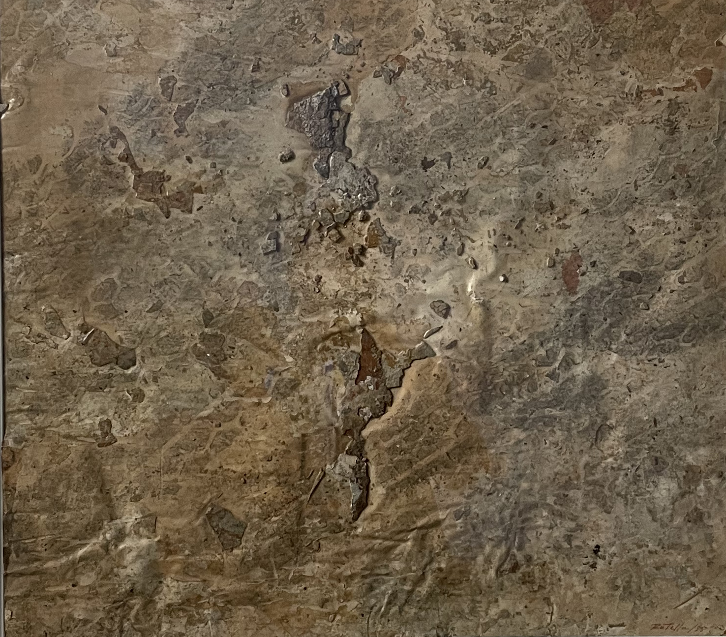 Mimmo Rotella Muro romano con impronte di pneumatici, 1995